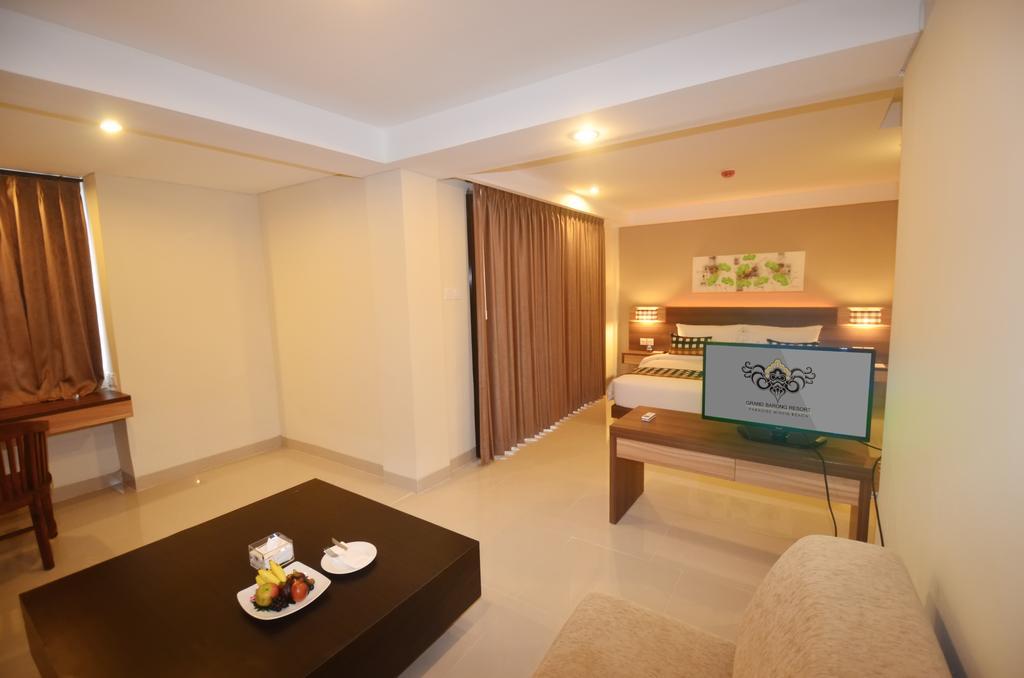 Grand Barong Resort Kuta  Room photo